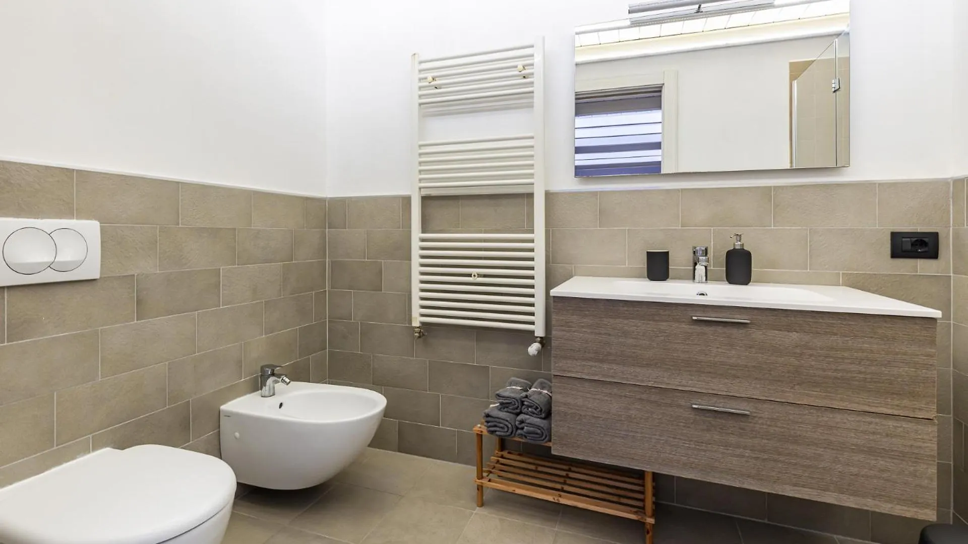 Elegant Studio Apartment In Central Budapest